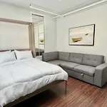 Spacious 1Bdr Mezzanine On Bishop Central Mtl Zx8