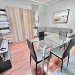 Spacious 1Bdr Mezzanine On Bishop Central Mtl Zx8